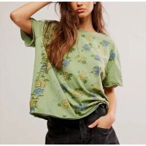 Free People Nina Boheme Green Floral Printed Tee T-Shirt Short Sleeve Sz Medium